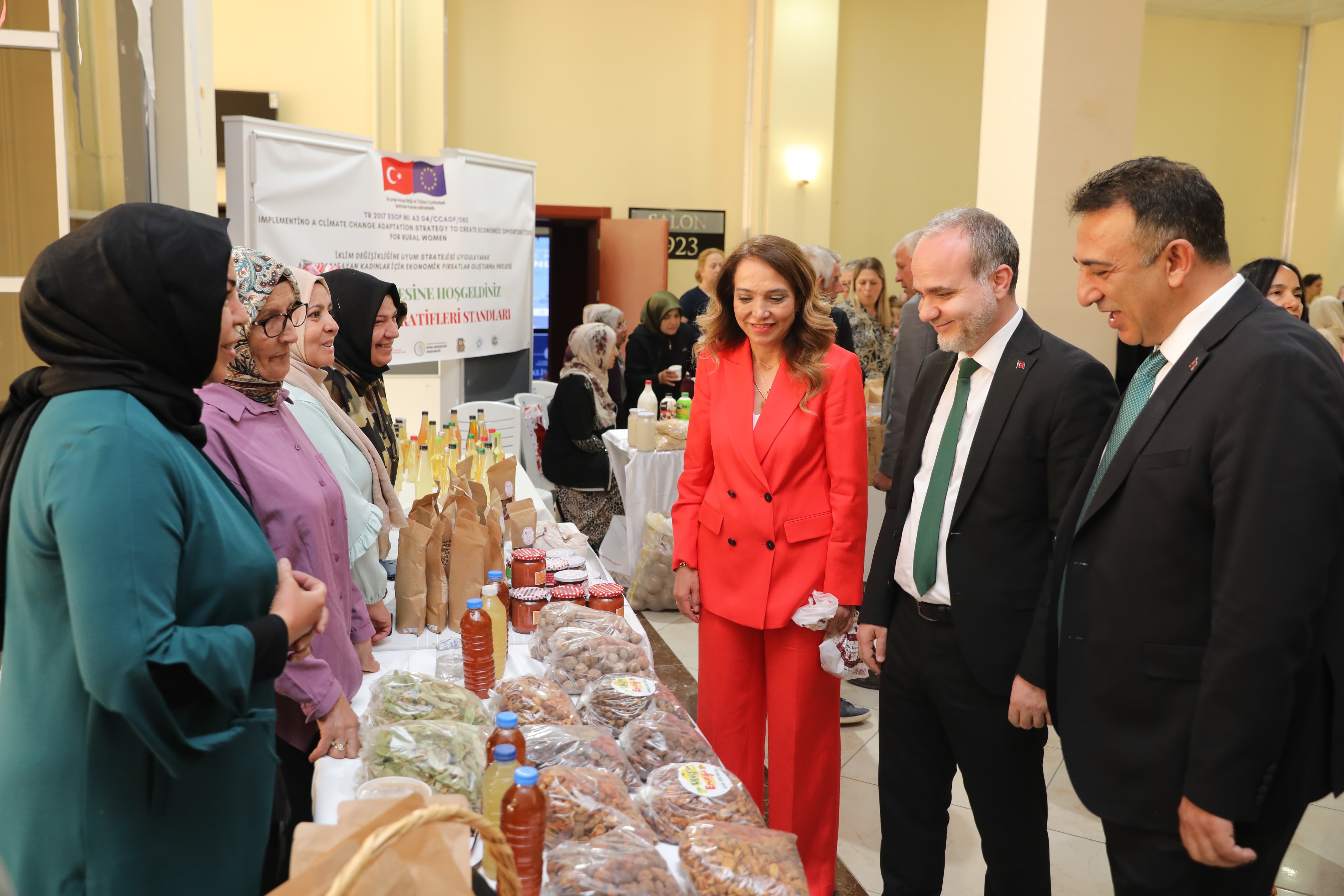 Director of Climate Change Hasar Attends the Closing Ceremony of the Project for Rural Women