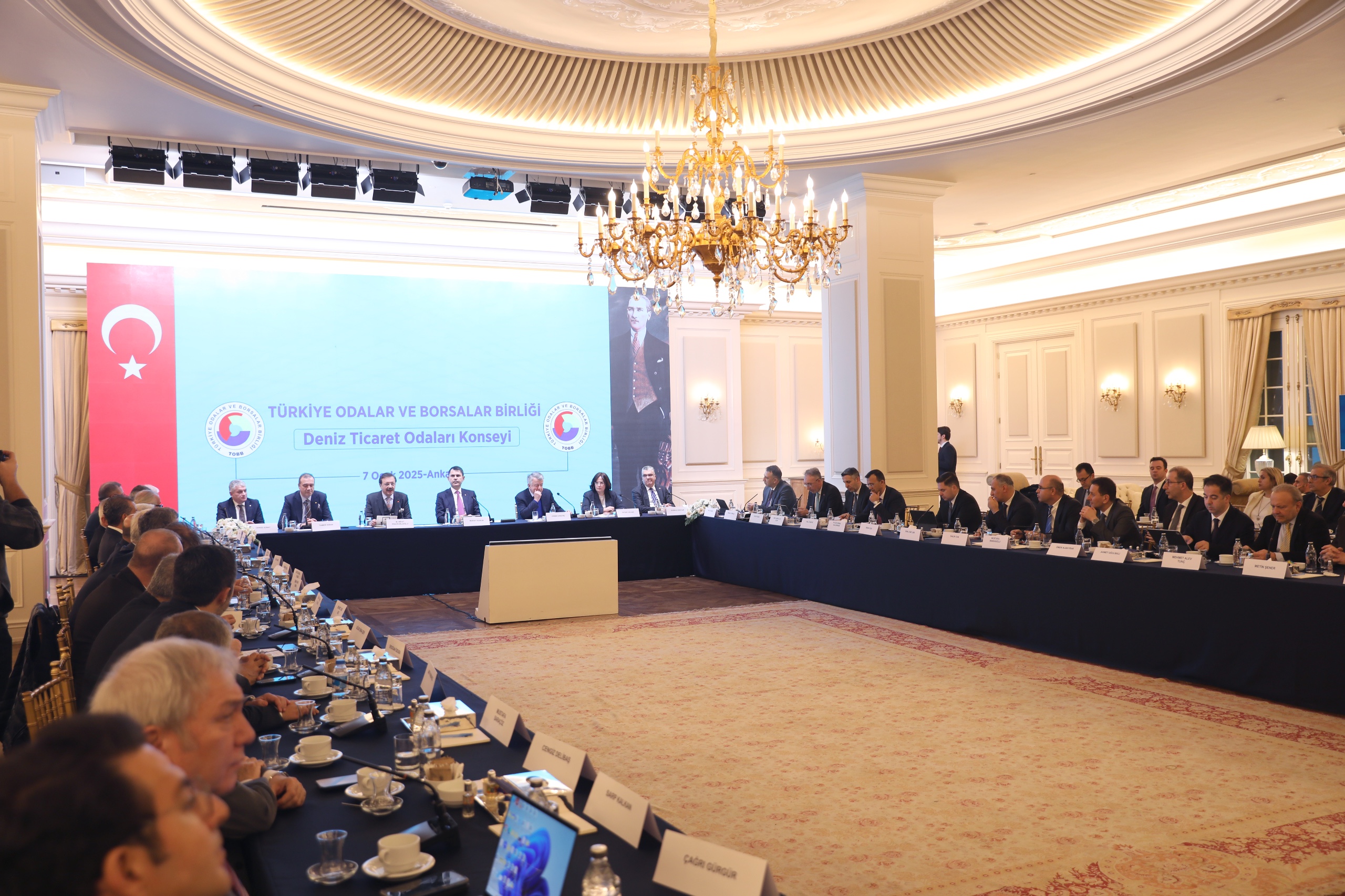 Director of Climate Change Hasar Attends the Chamber of Shipping Council Meeting