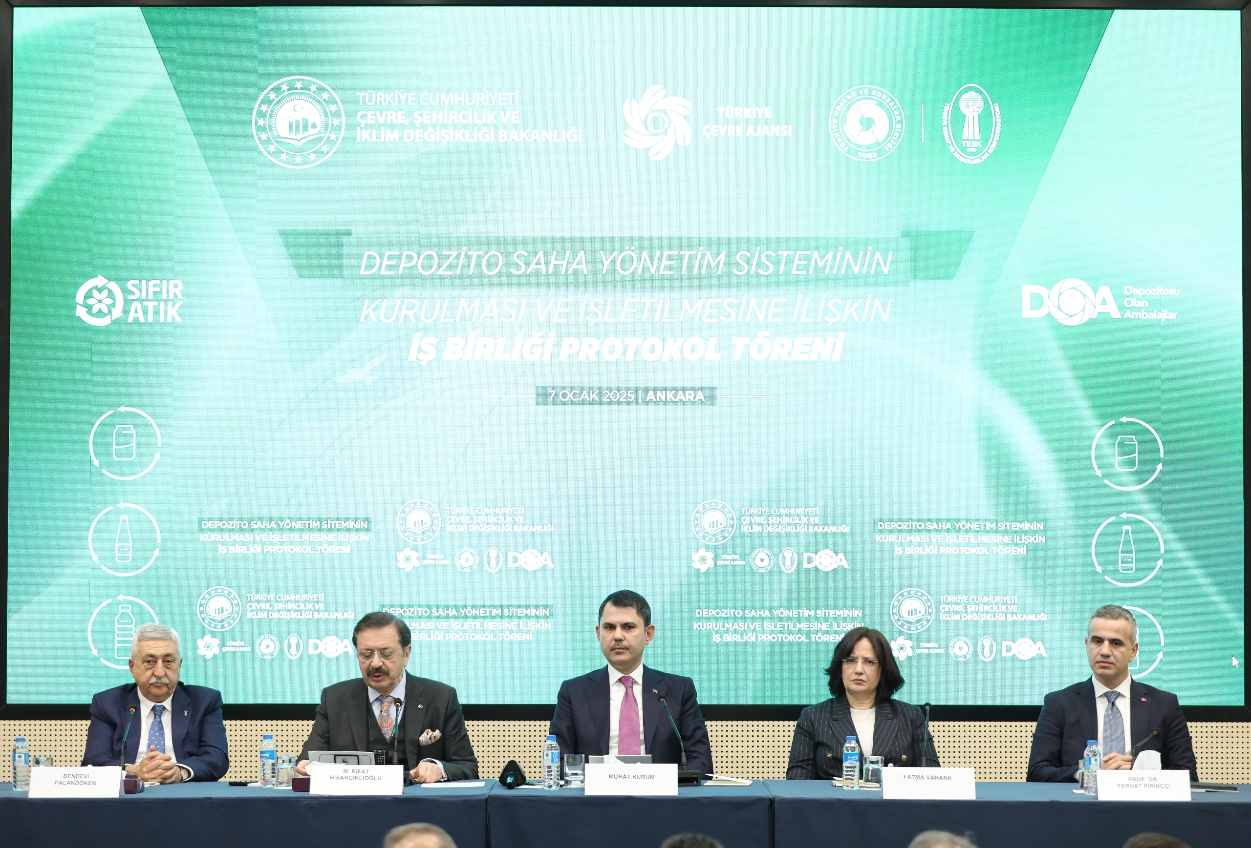 Director of Climate Change Hasar Attends the Signing Ceremony for the Establishment of the Deposit Field Management System