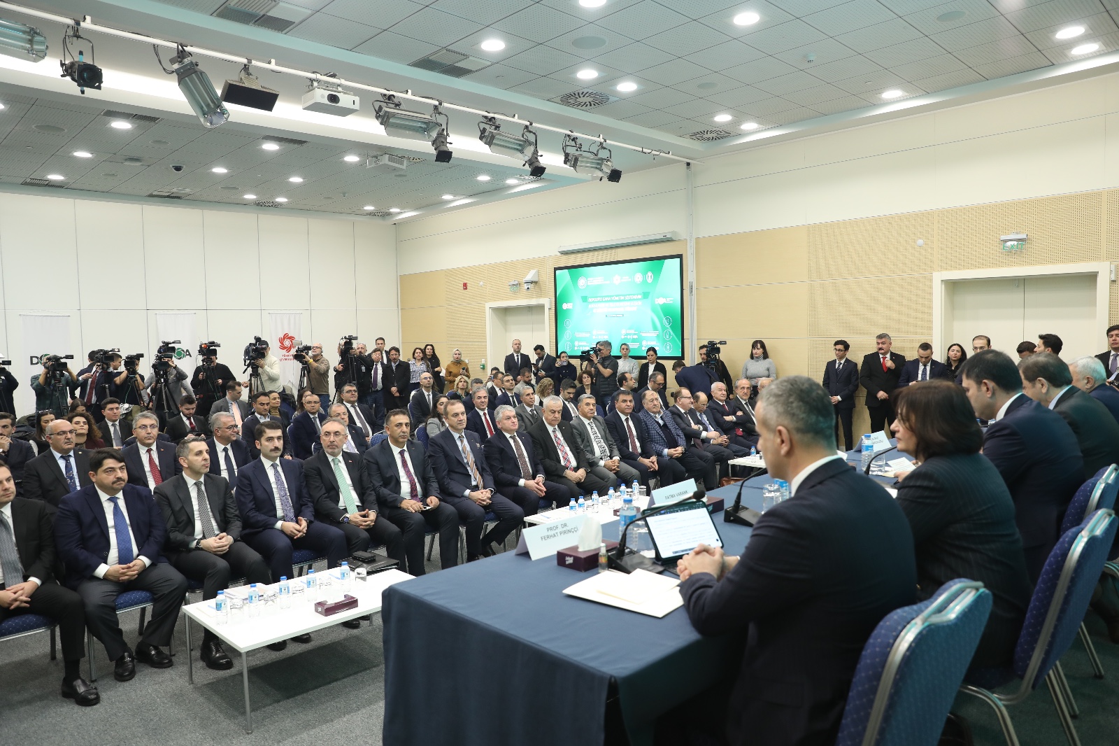Director of Climate Change Hasar Attends the Signing Ceremony for the Establishment of the Deposit Field Management System