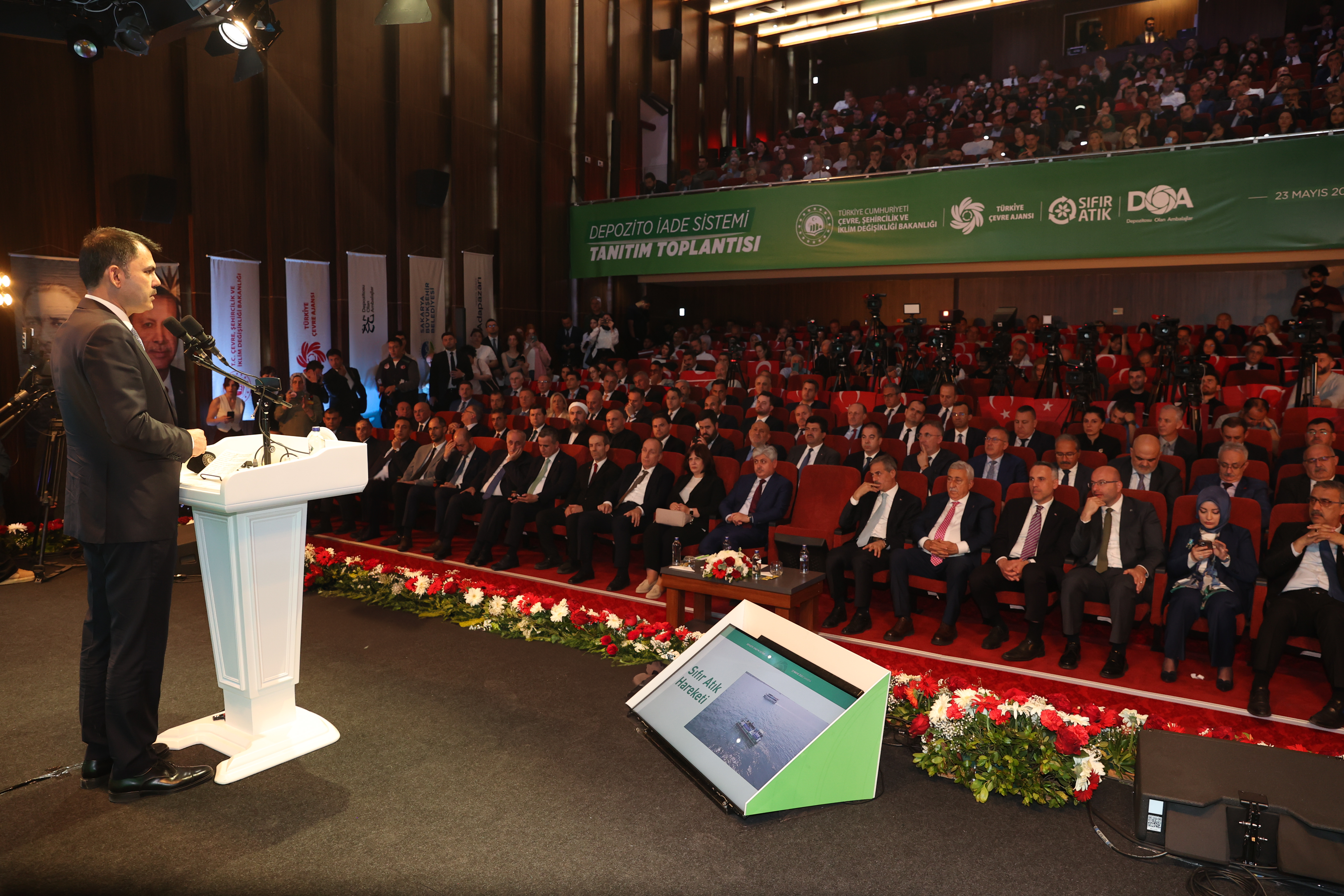 Minister of Environment, Urbanization, and Climate Change Kurum attends the promotional meeting of the Deposit Management System