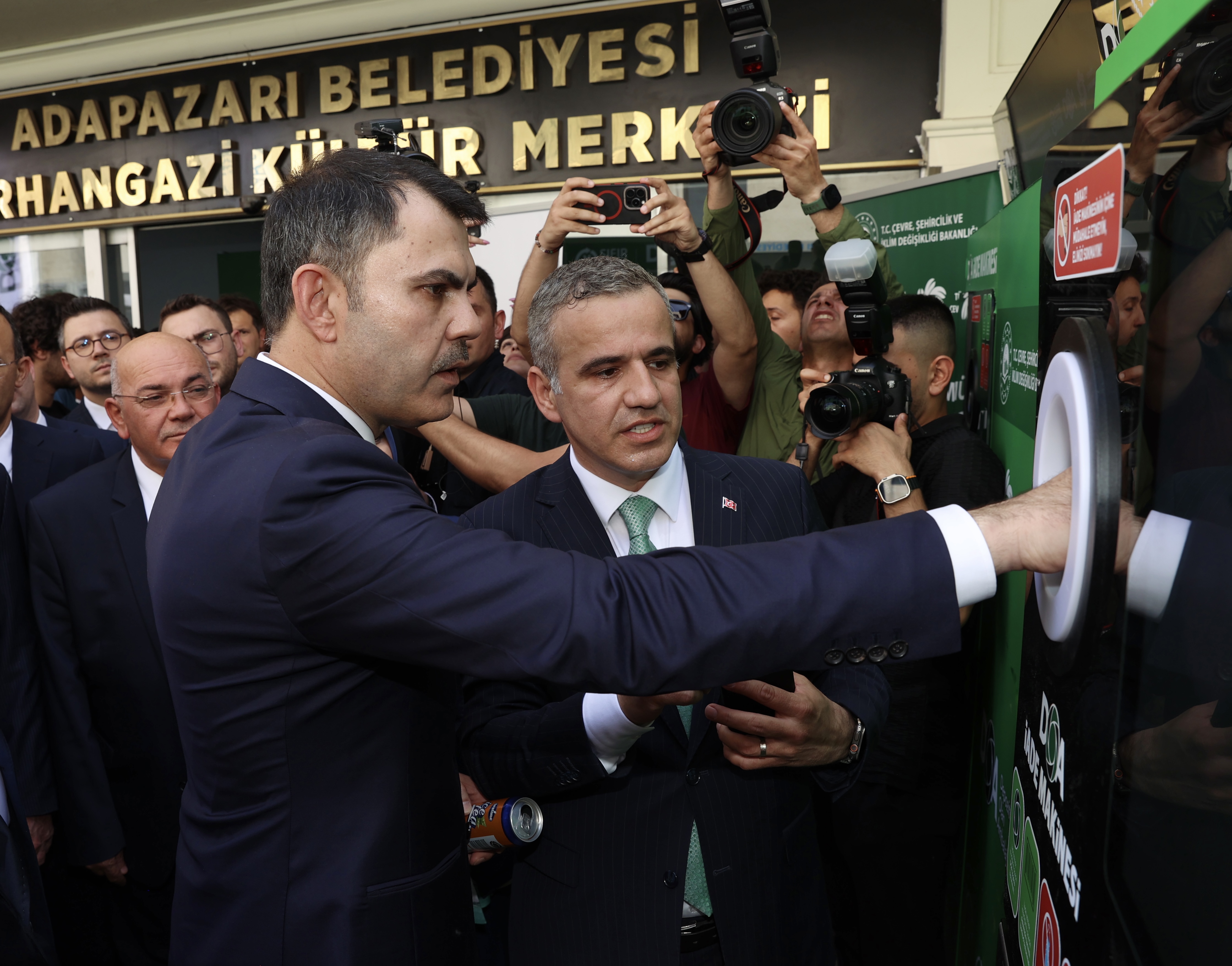 Çevre, Şehircilik ve İklim Değişikliği Bakanı Kurum, Depozito Yönetim Sistemi’nin tanıtım toplantısına katıldı