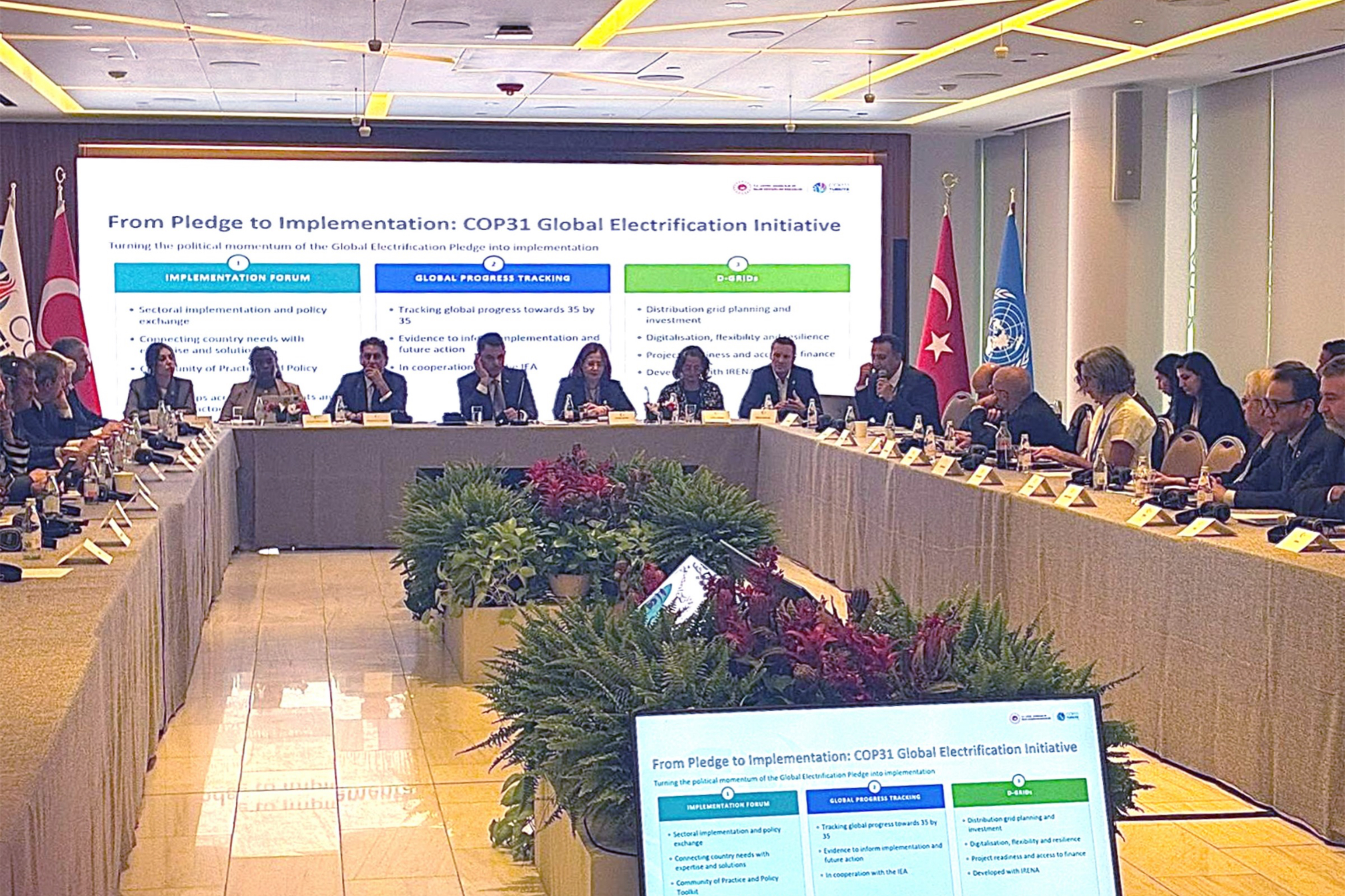 COP31 İklim Diplomasisi Baş Yetkilisi ve İklim Değişikliği Başkanı Prof. Dr. Halil Hasar, New York’ta ‘Elektrifikasyon’ başlığı altında düzenlenen bakanlar toplantısında konuştu. 