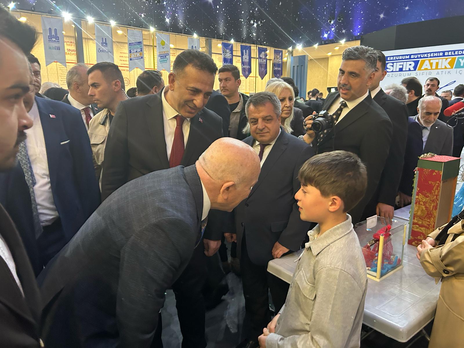 İklim Değişikliği Başkanı Hasar, Erzurum’da Geleneksel Sıfır Atık Yarışması’nda konuştu