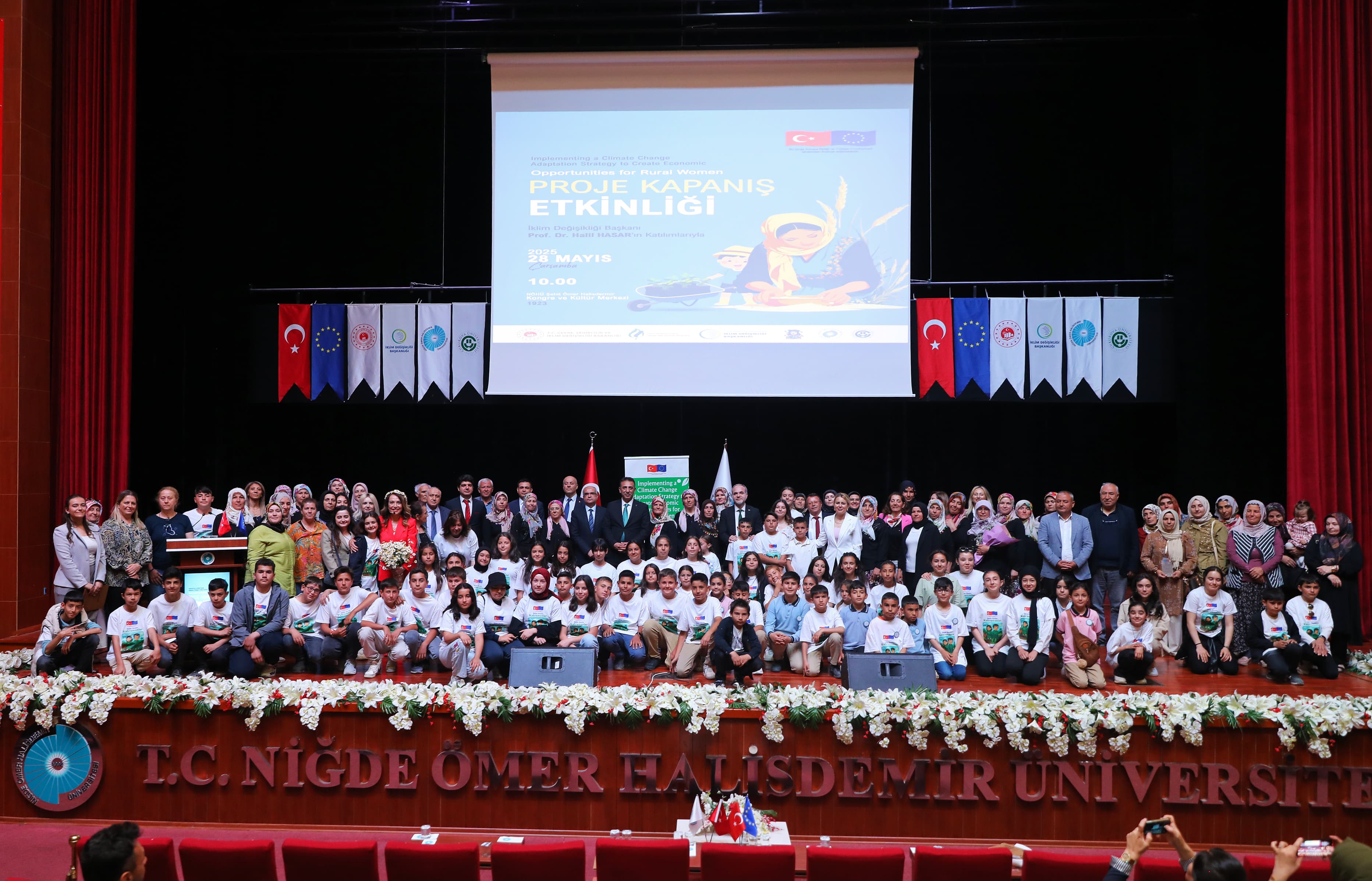 İklim Değişikliği Başkanı Hasar, kırsal kesimdeki kadınlara yönelik projenin kapanış programına katıldı