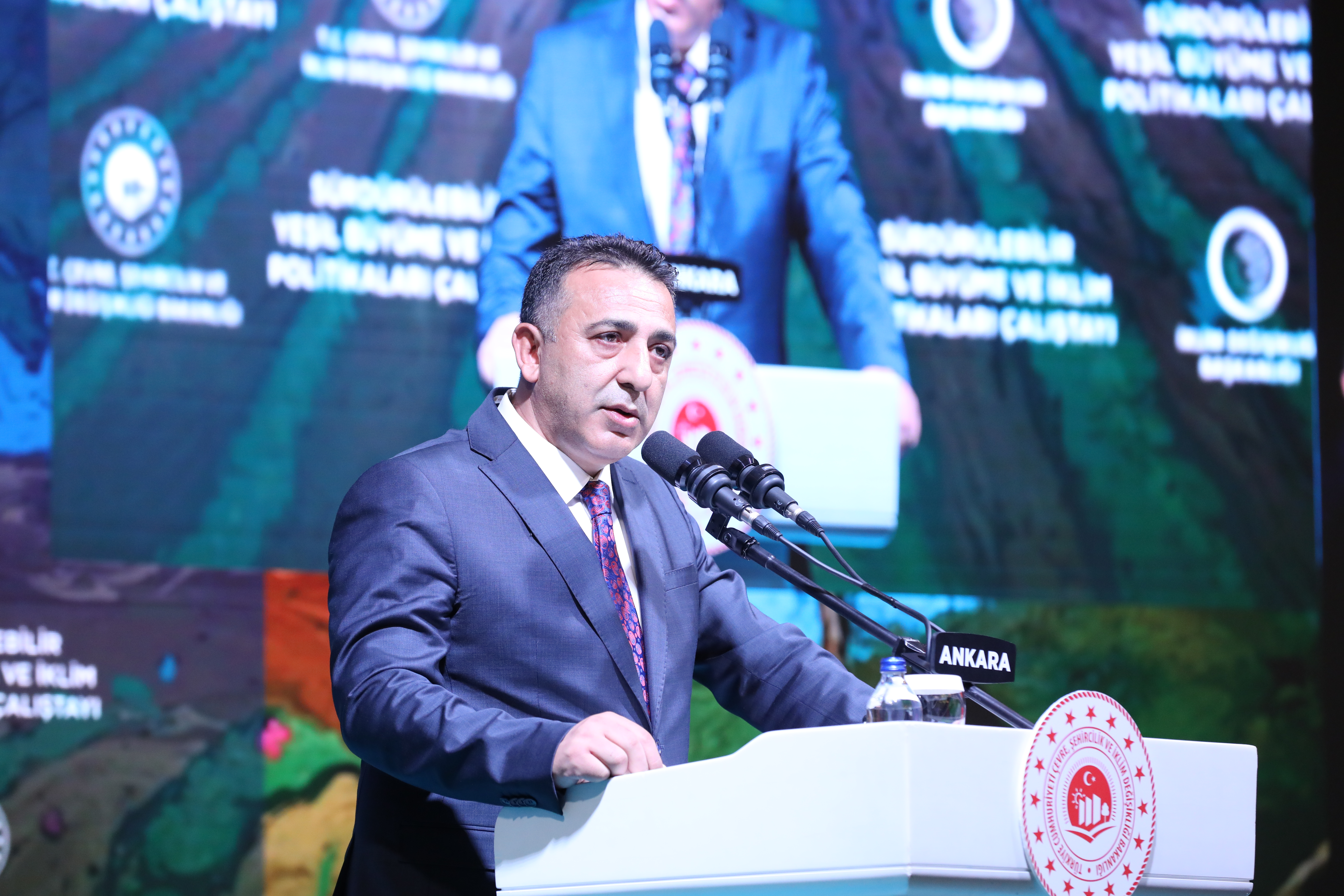 İklim Değişikliği Başkanı Hasar, ‘Sürdürülebilir Yeşil Büyüme ve İklim Politikaları Çalıştayı’nın açış konuşmasını yaptı