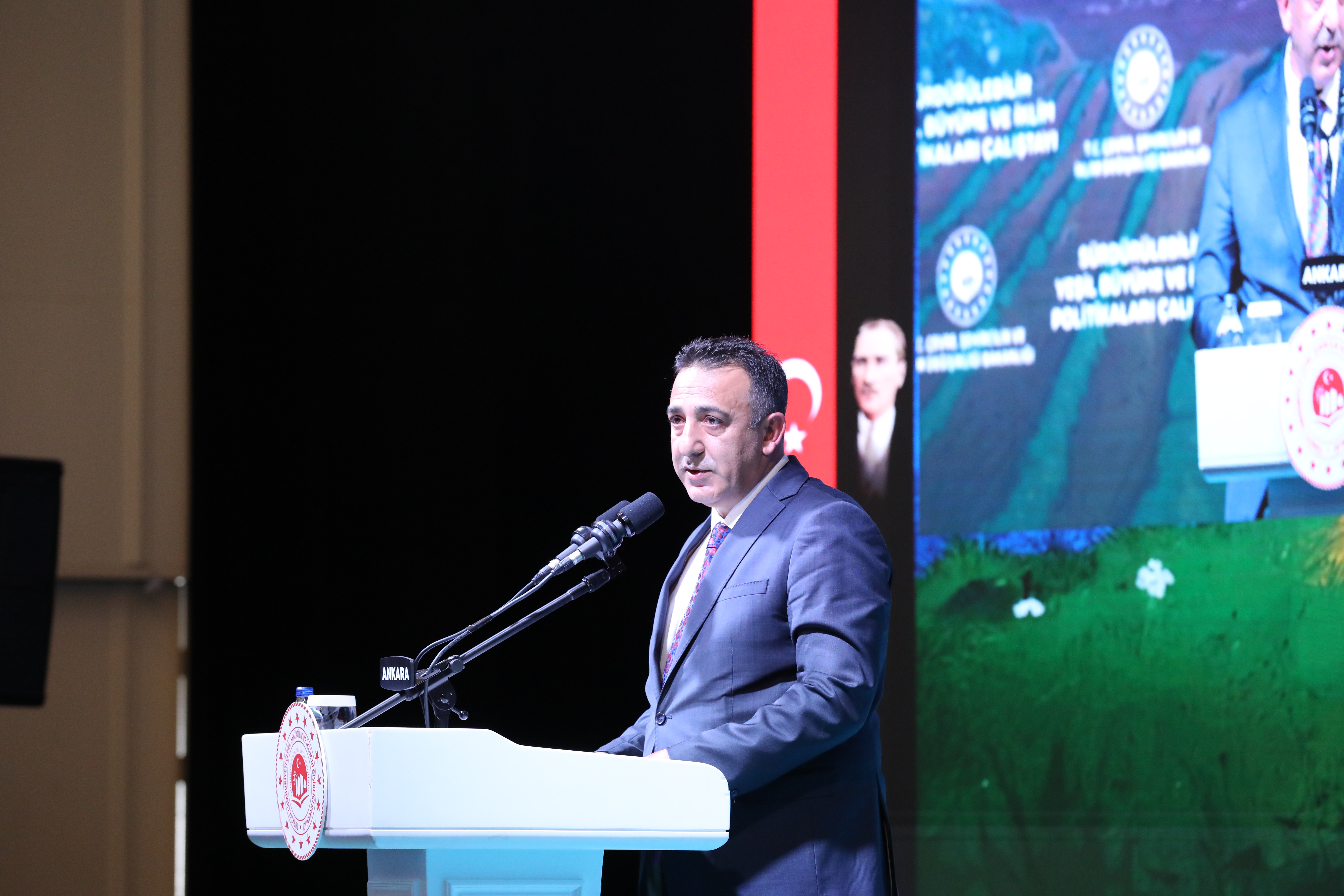 İklim Değişikliği Başkanı Hasar, ‘Sürdürülebilir Yeşil Büyüme ve İklim Politikaları Çalıştayı’nın açış konuşmasını yaptı