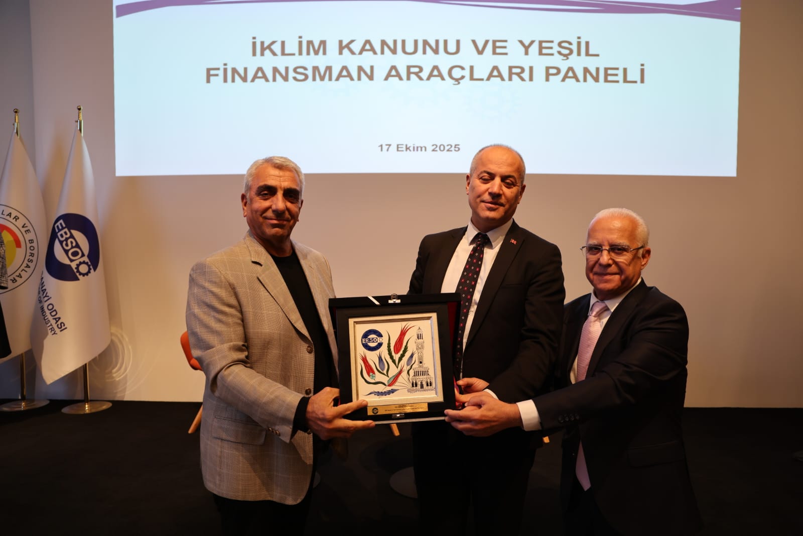 İklim Değişikliği Başkanlığı, İzmir’de sanayicilere İklim Kanunu’nu anlattı