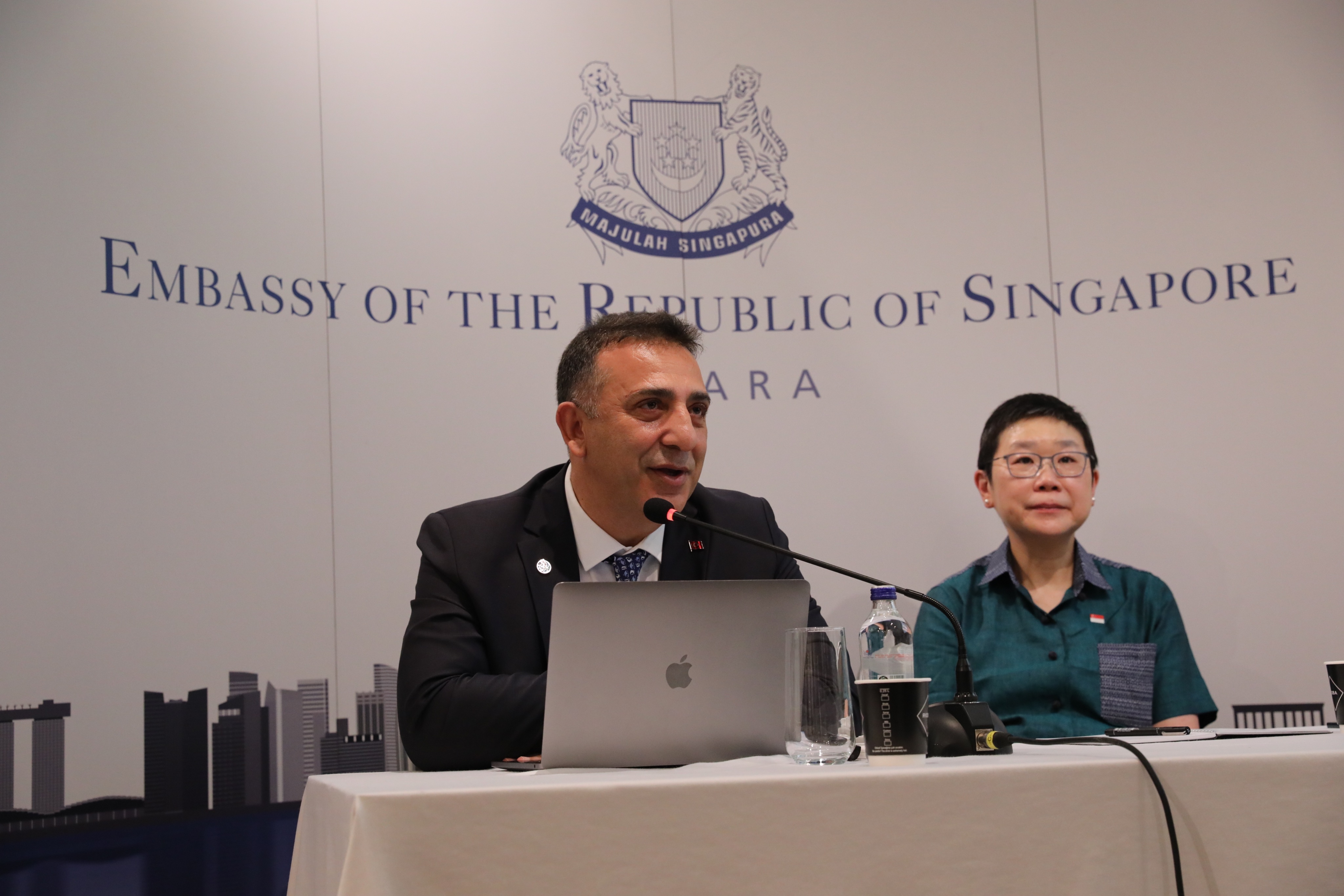 İklim Değişikliği Başkanı Hasar, Singapur Büyükelçiliği Konferans Dizisi’nde Konuştu